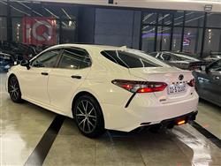 تۆیۆتا کامری